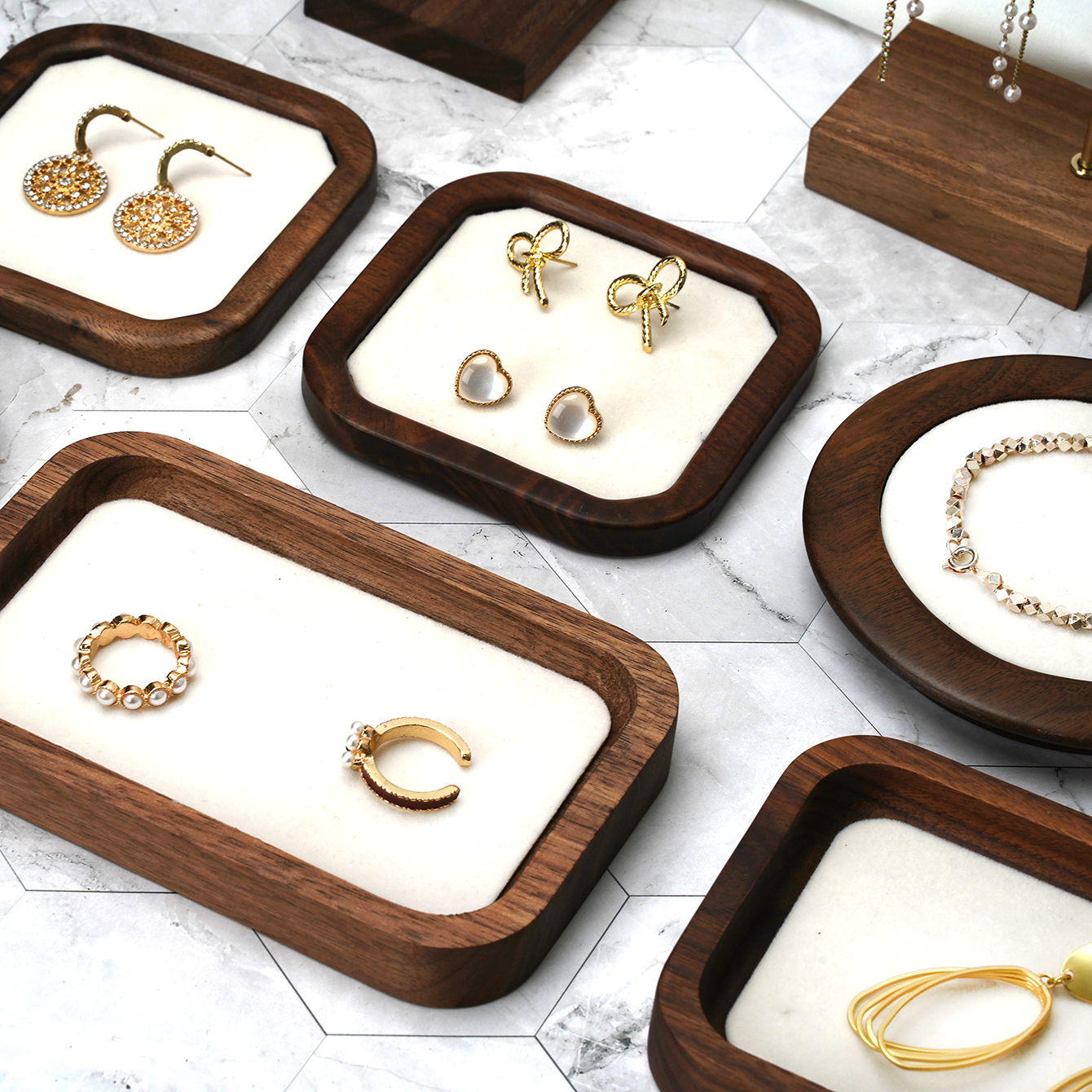 Solid Wood Jewelry Tray Bracel - огляд і ціна Wood Ring Blank