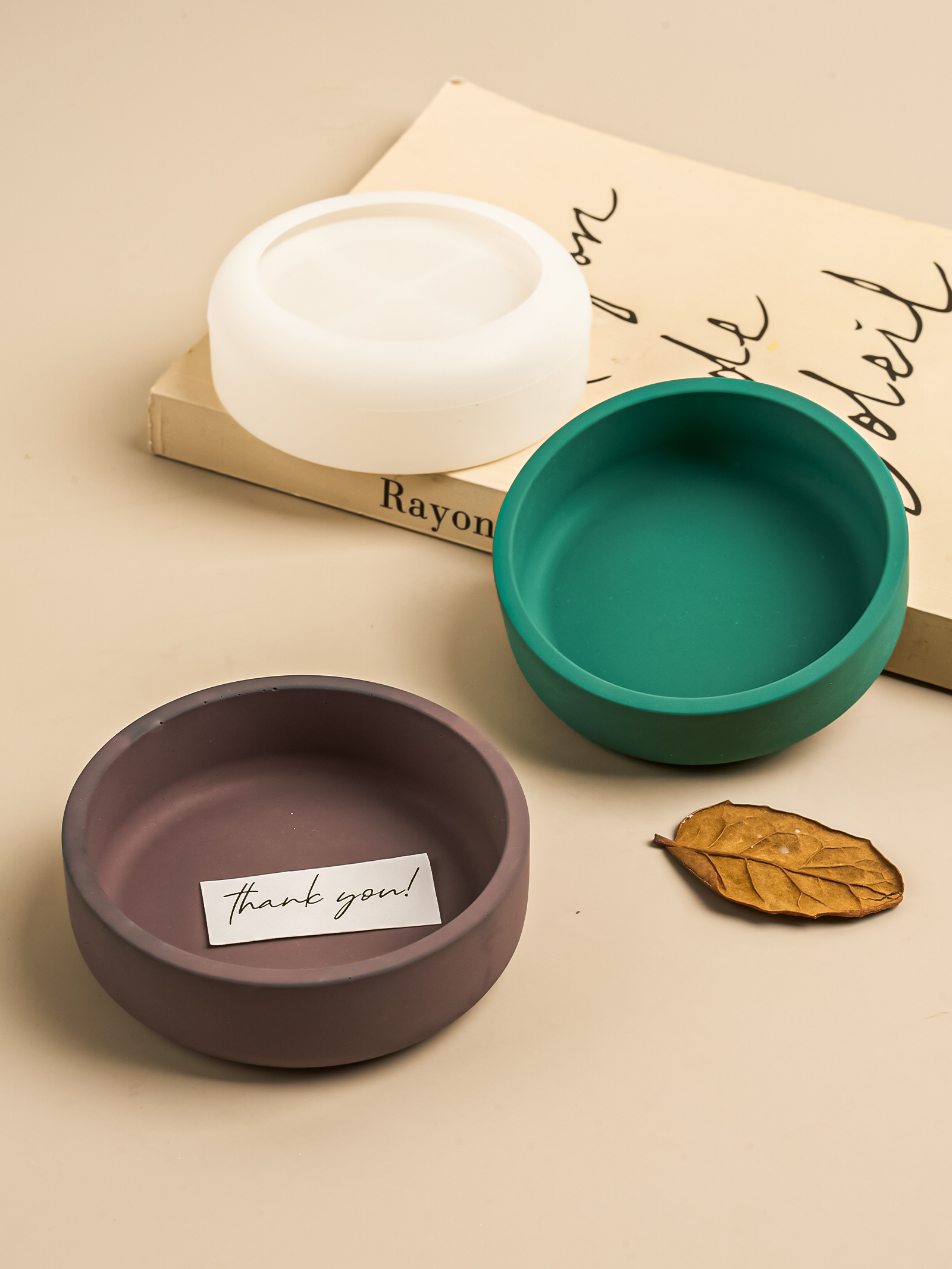 Nordic Round Storage Bowl Ceme - огляд і ціна Coaster Mold Round
